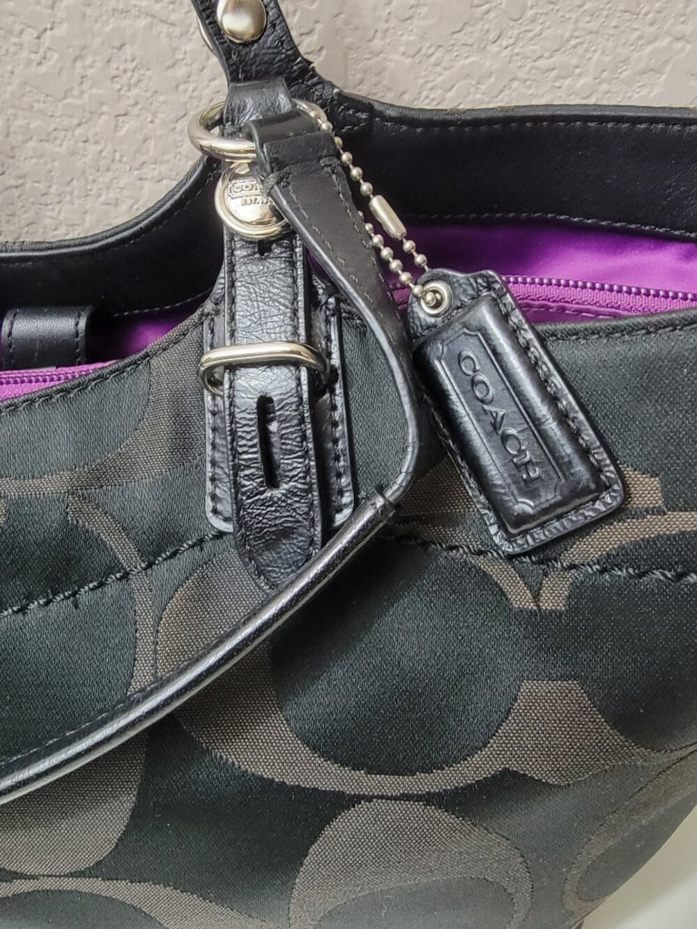 Coach Signature Sateen Tote Black Brown Large Shoulder Bag Purple Lining F16175 - Picture 2 of 11